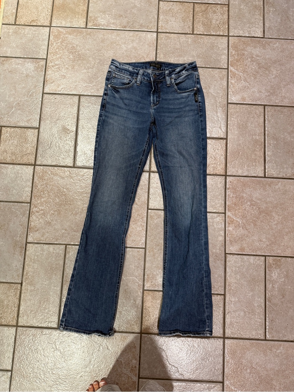Silver Jeans—Dark Blue Women's Bootcut Jeans. 28/33”